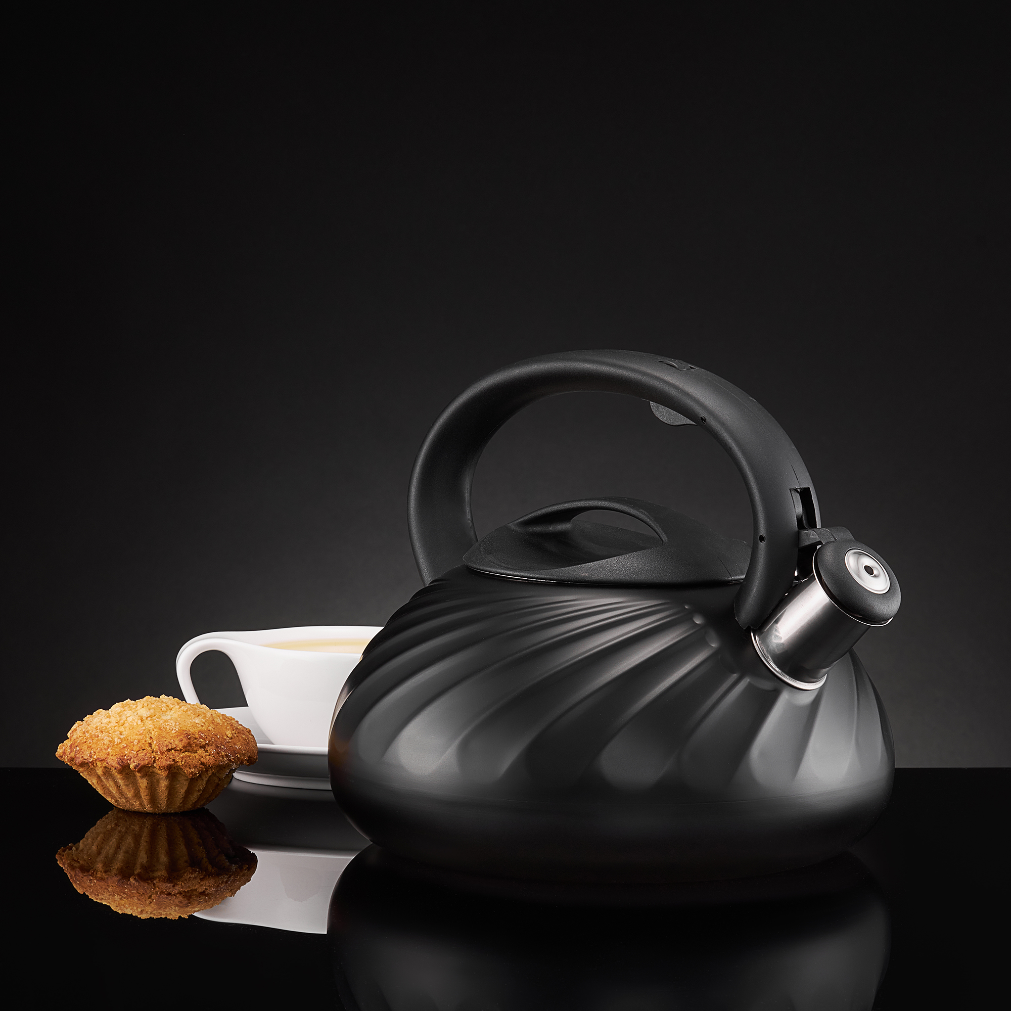 Czajnik tradycyjny Arlo 2,3 l czarny AMBITION 42811 - obrazek 2